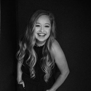 Meet your Posher, Caitlin